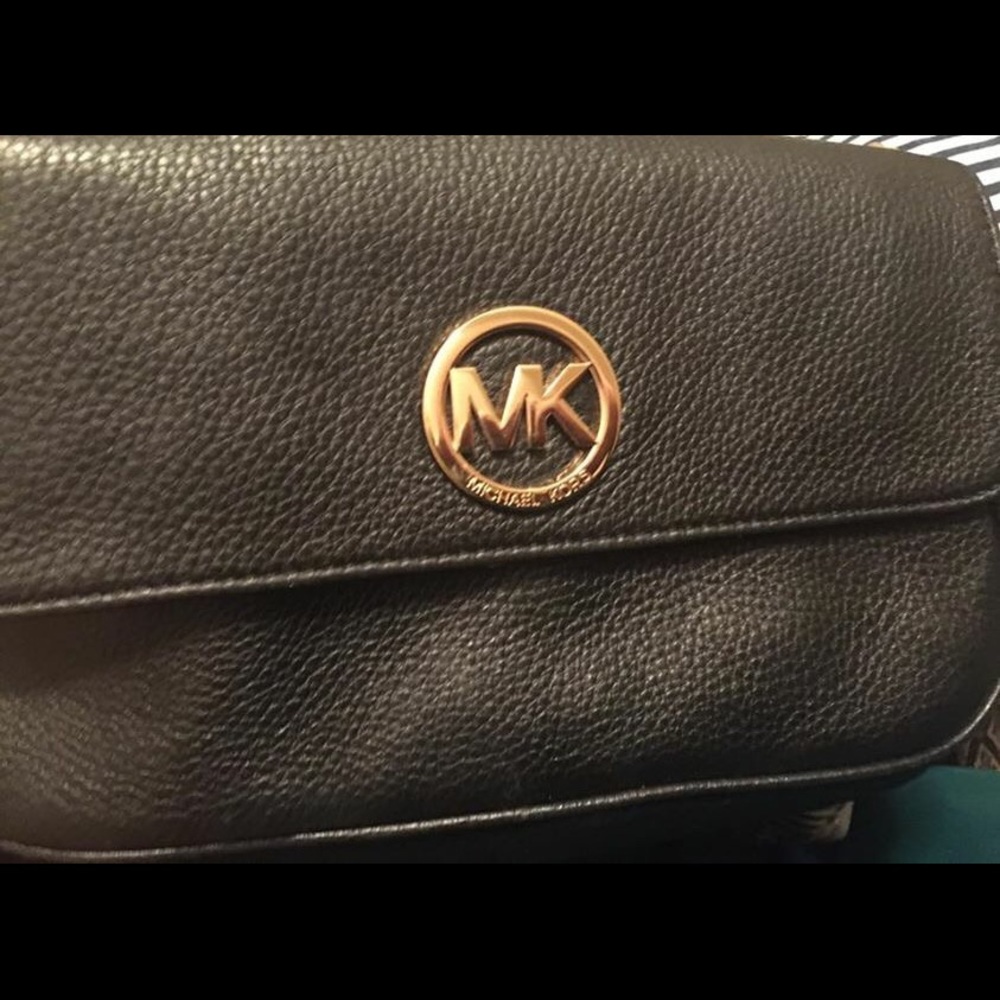 MK purse authentic