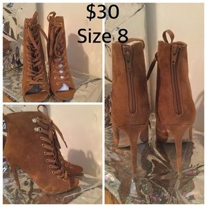 🌺Laced heeled ankle boots🌺 NWOT