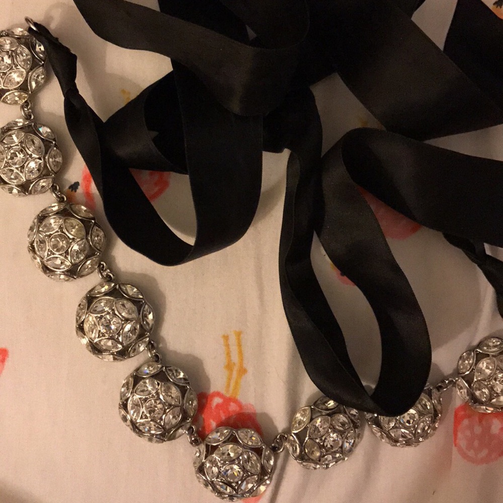 Sparkly Rhinestone Bow Tie Back Necklace