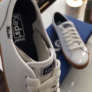 Keds Shoes - Keds Ave Leather with White/Gum Sole Keds Shoes - Keds Ave Leather with White/Gum Sole