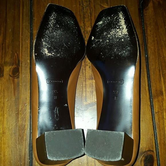 Coach - Picture 6 of 6