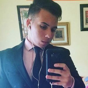 Meet your Posher, Christian