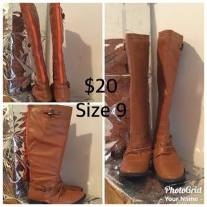 🌺 Brown boots w/ orange back zippper 🌺