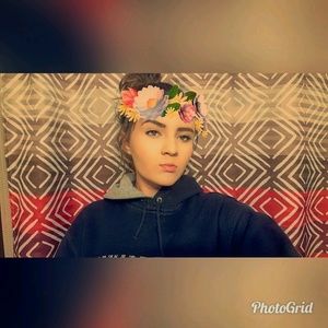 Meet your Posher, Hayley