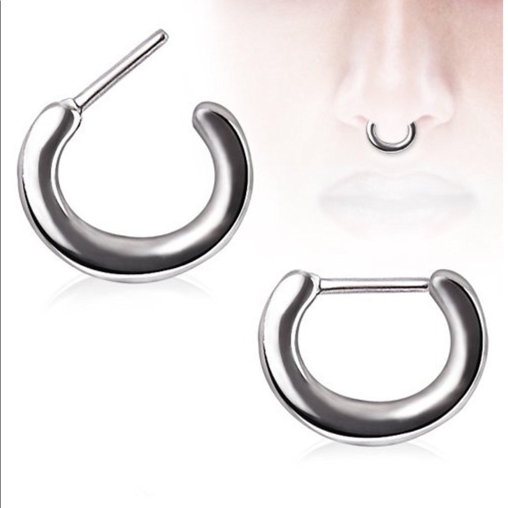 *Must go ASAP* Septum Clicker Ring 16g