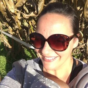 Meet your Posher, Marisa