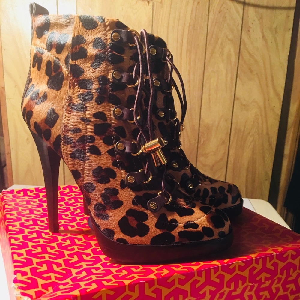 Tory Burch Boots