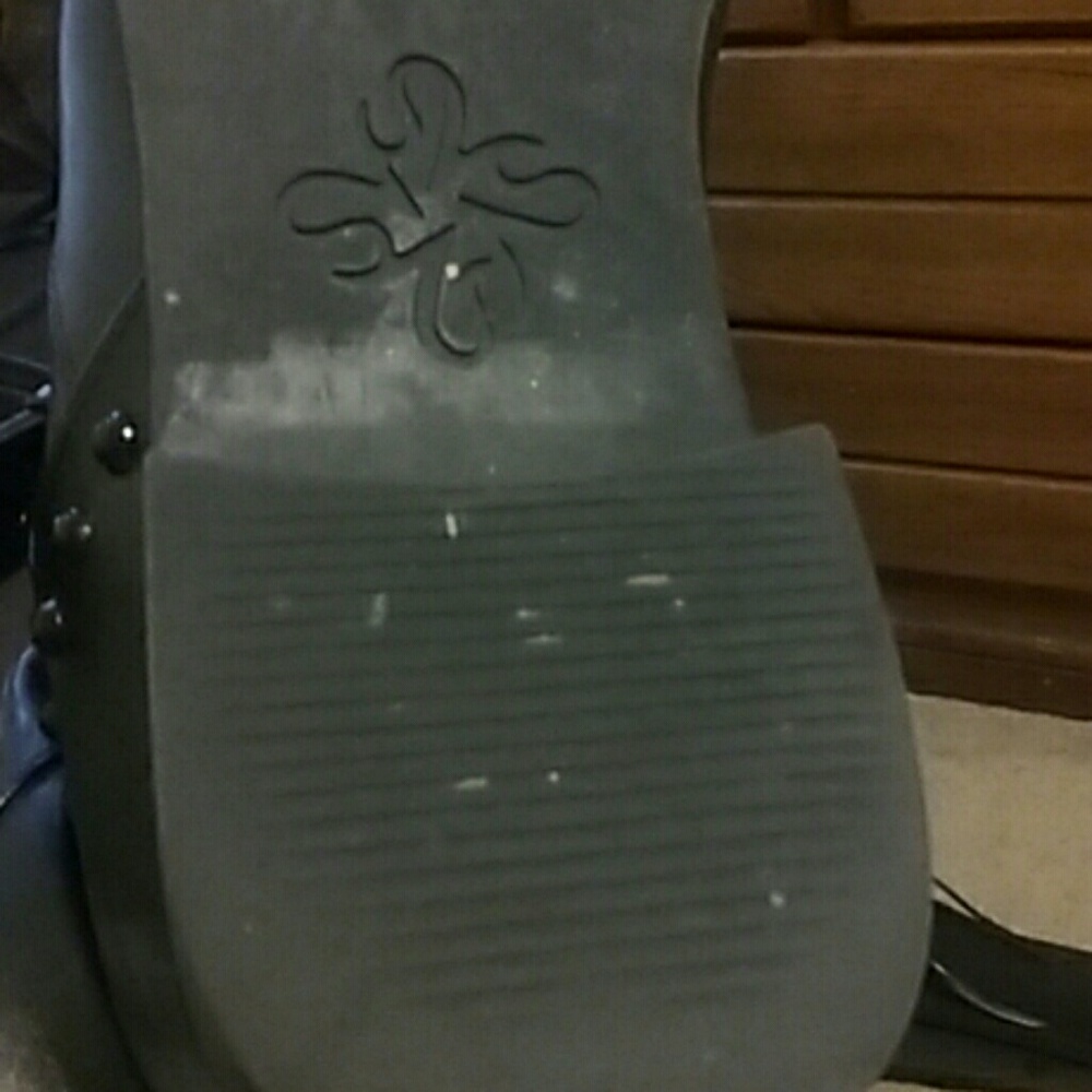 Boots - Picture 4 of 4