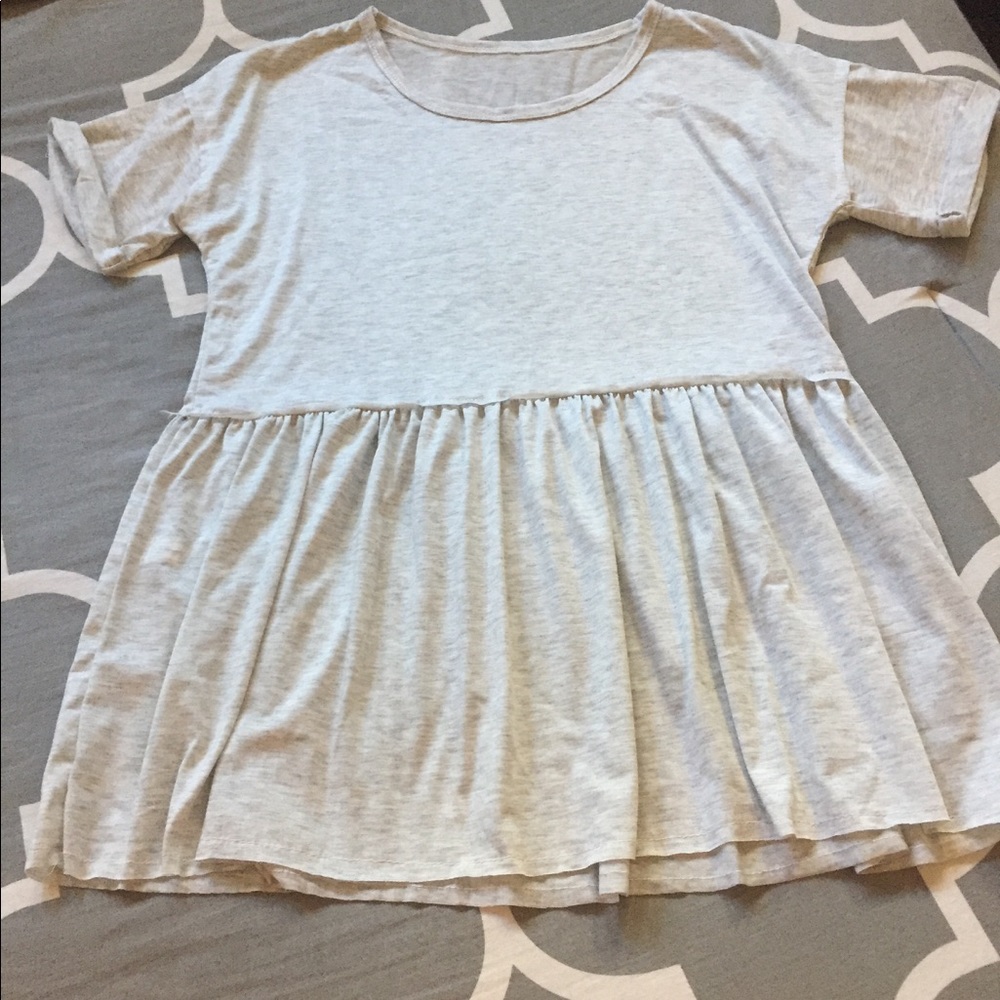 Heathered grey peplum top