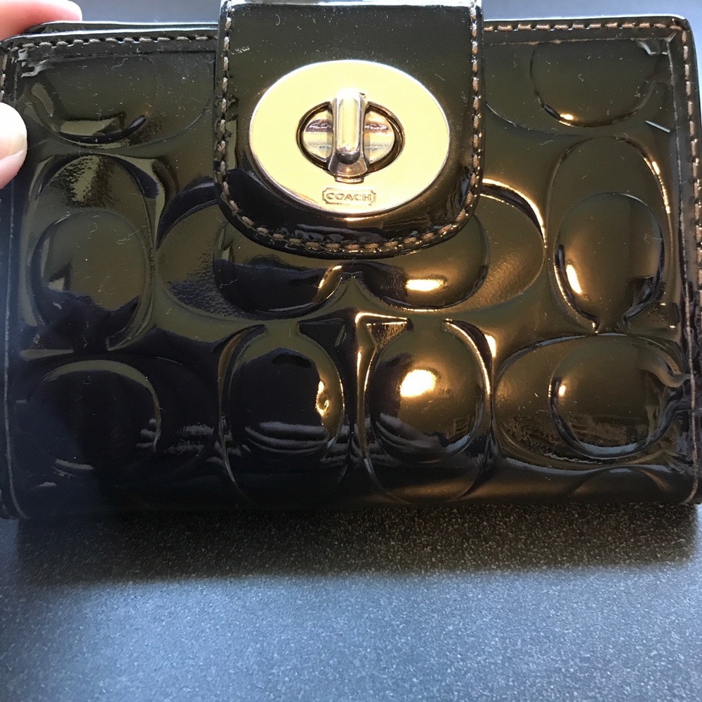 Authentic Coach Wallet-black patent