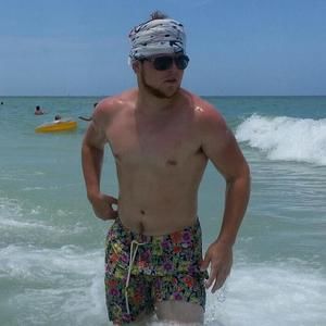 Meet your Posher, Max