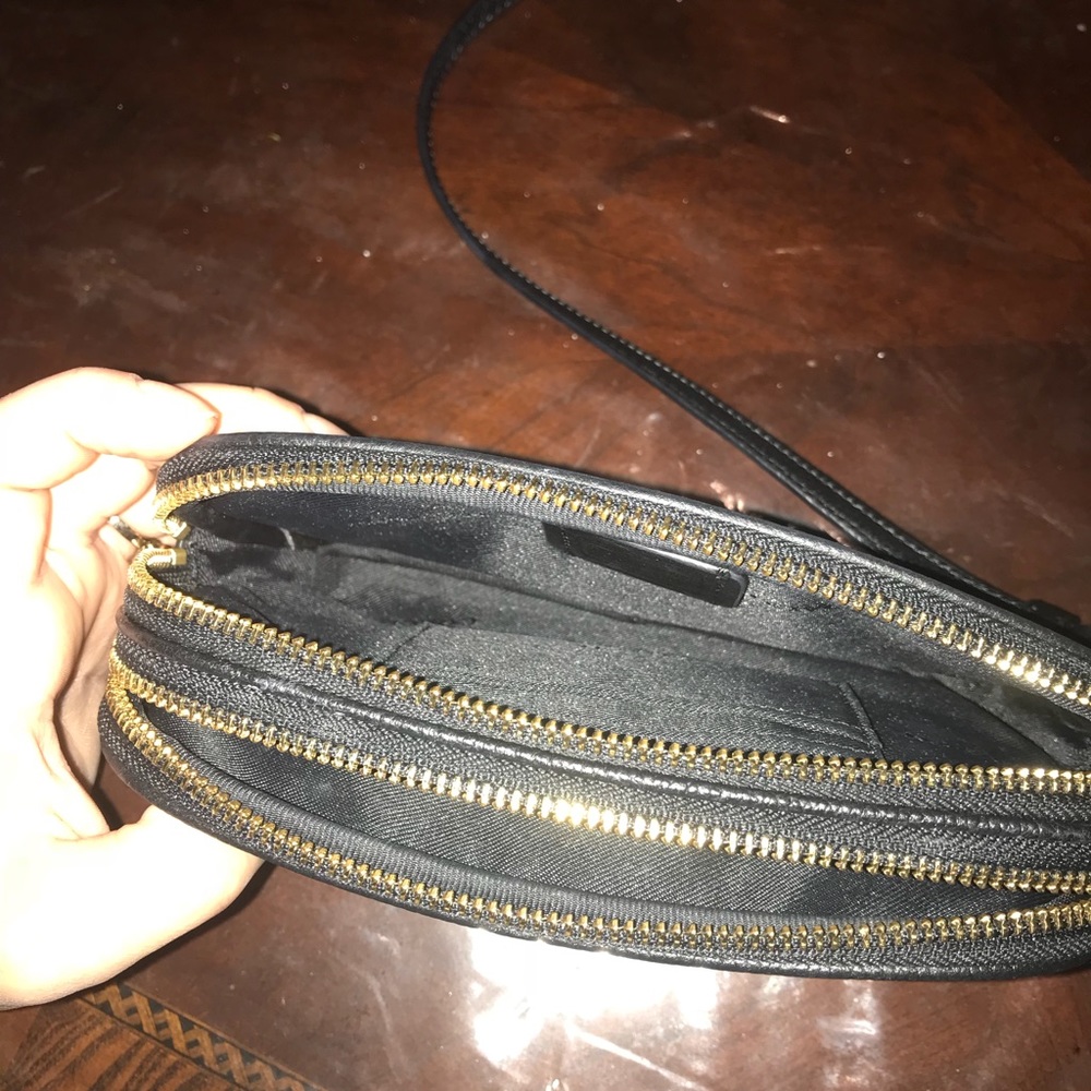 Crossbody clutch - Picture 4 of 4