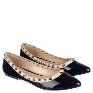 Wild Diva Pointy-Toe, Studded Flats