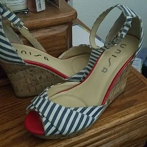 Stripped women's wedges