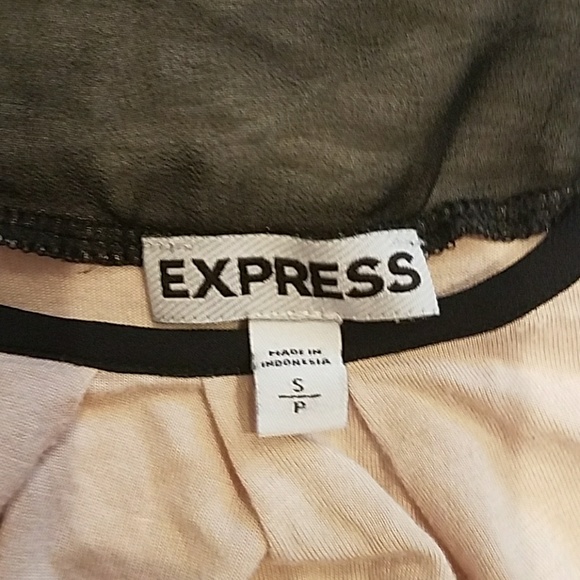 Express tank top - Picture 2 of 2