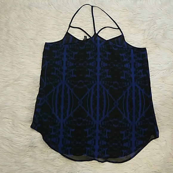 Like new Expree tank with thin tee strap back - Picture 2 of 4