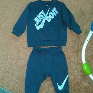 6-9 month Nike outfit