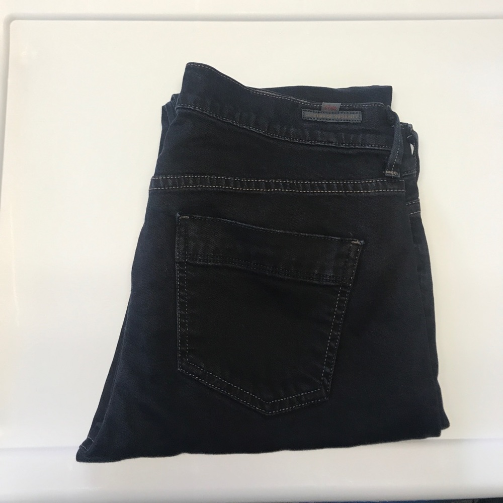 Citizens of Humanity.  EUC dark wash skinny jeans