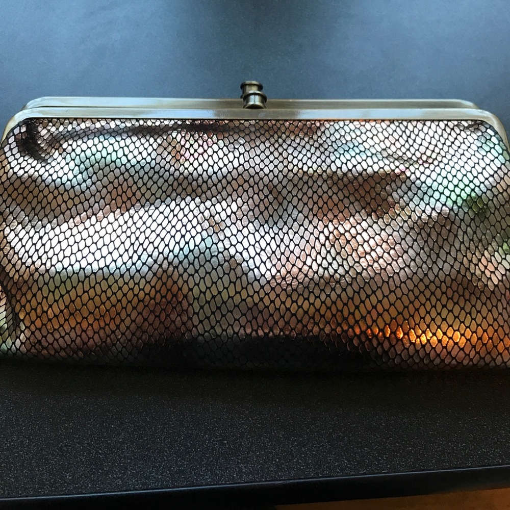 Hobo International clutch