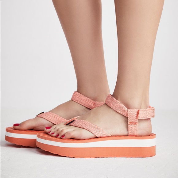 Free People Flatform Marbled Pink - Picture 2 of 3