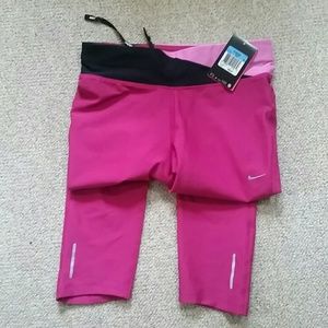 Nike dri fit capri