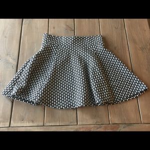 Aeropostale black and white mini skirt