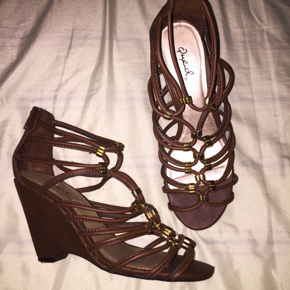 Qupid Brown and Gold-Accented Wedges