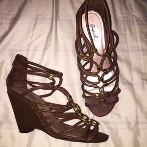 Qupid Brown and Gold-Accented Wedges