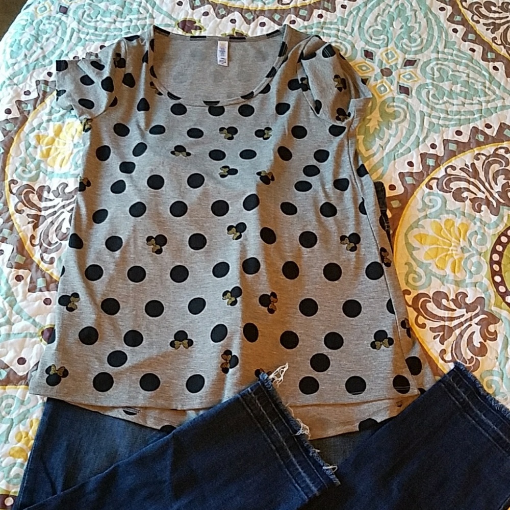 Lularoe Disney Minnie Classic Tee