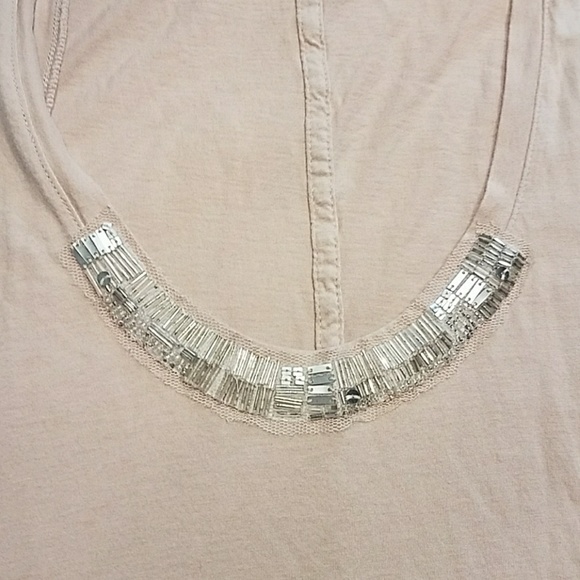 Gap tank top with beaded detail - Picture 2 of 3