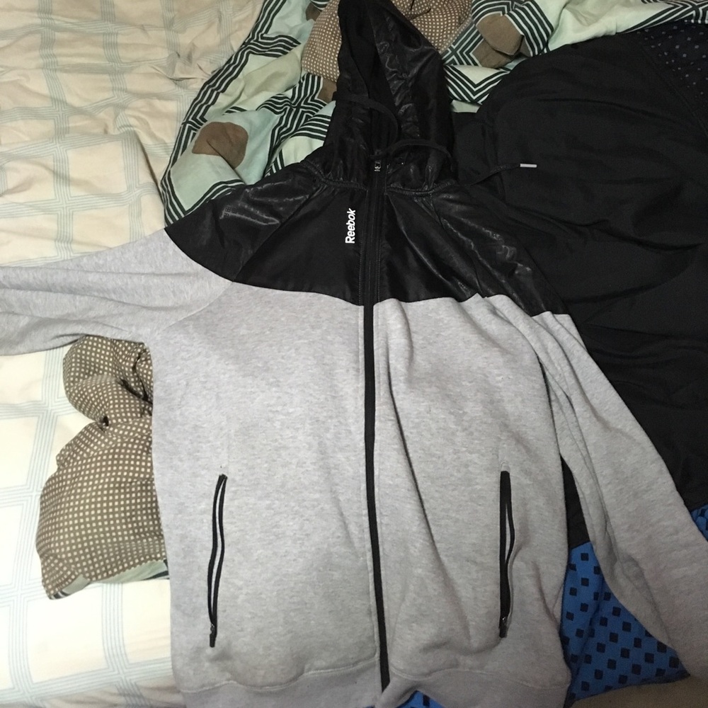 Reebok Hoodie/windbreaker