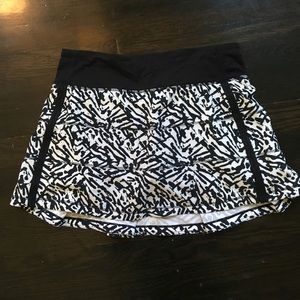 Black and white striped lululemon skirt