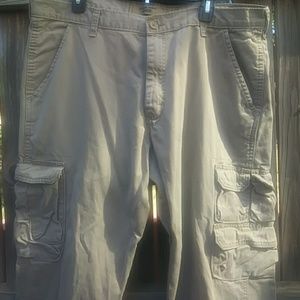 Wrangler cargo khakis size 38x32