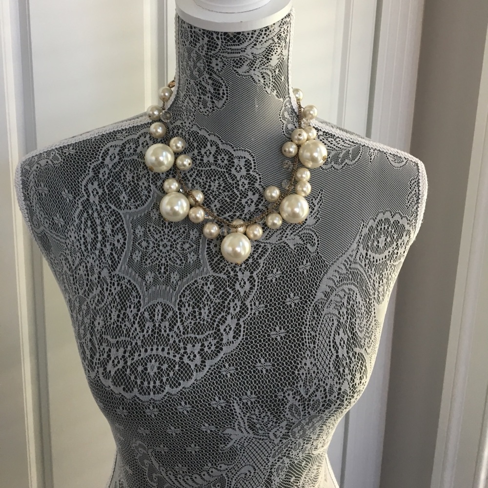 Pearl statement necklace