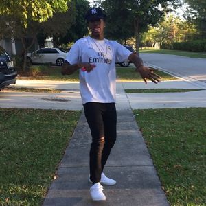 Meet your Posher, Larry