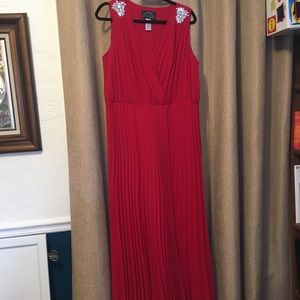 Red pleated evening gown 14W - new without tags