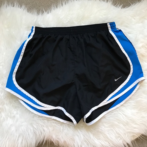 Nike Pants - Nike Shorts Size Medium