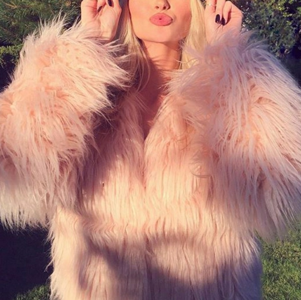 TART 💘Host Pic💘 Blush Pink Faux Fur Shag Coat