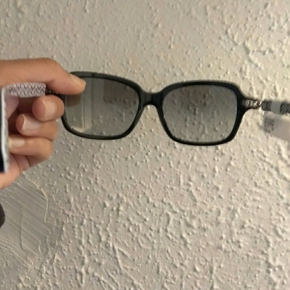 Coach sunglasses - Picture 2 of 2