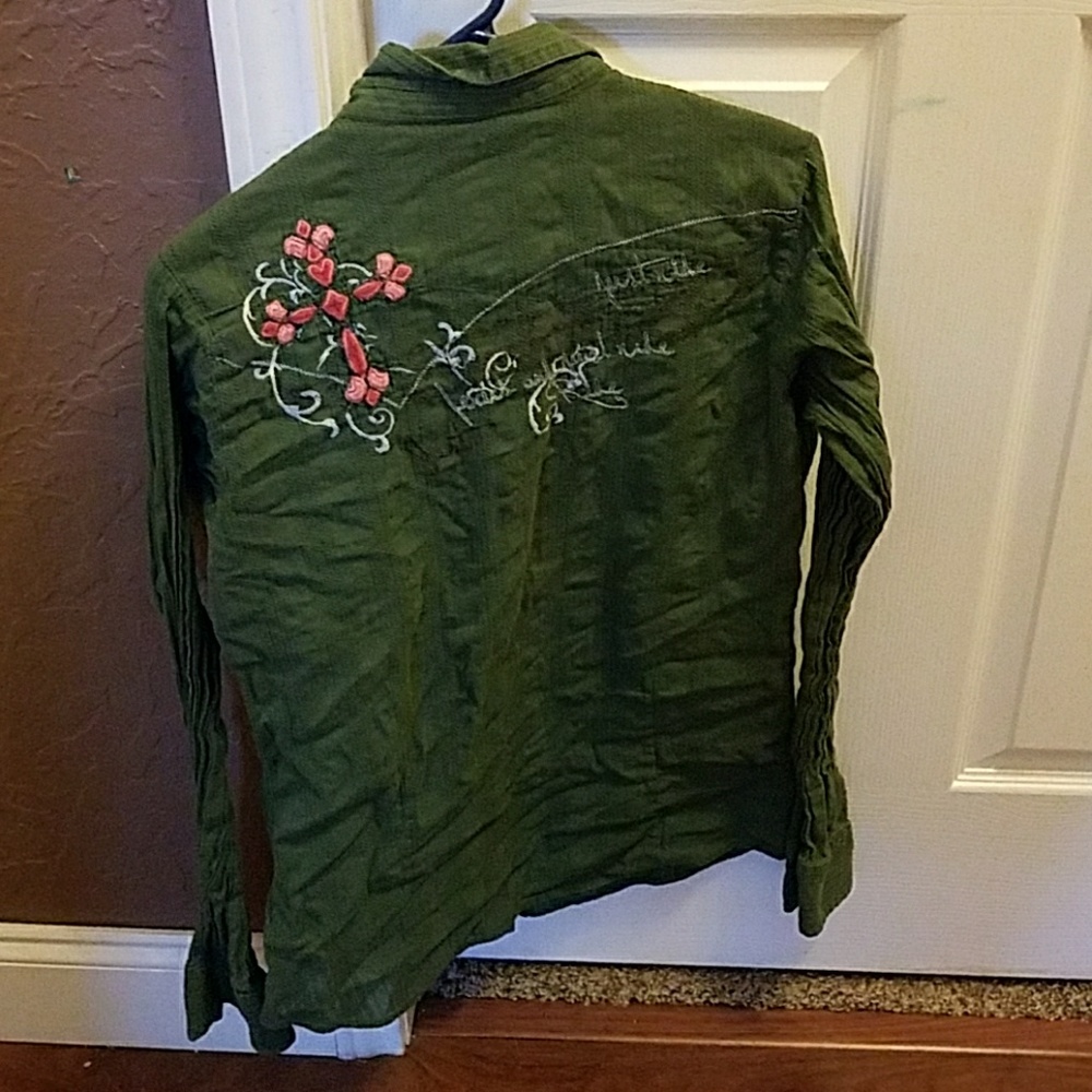 $$Beautiful western shirt sized Large$$$