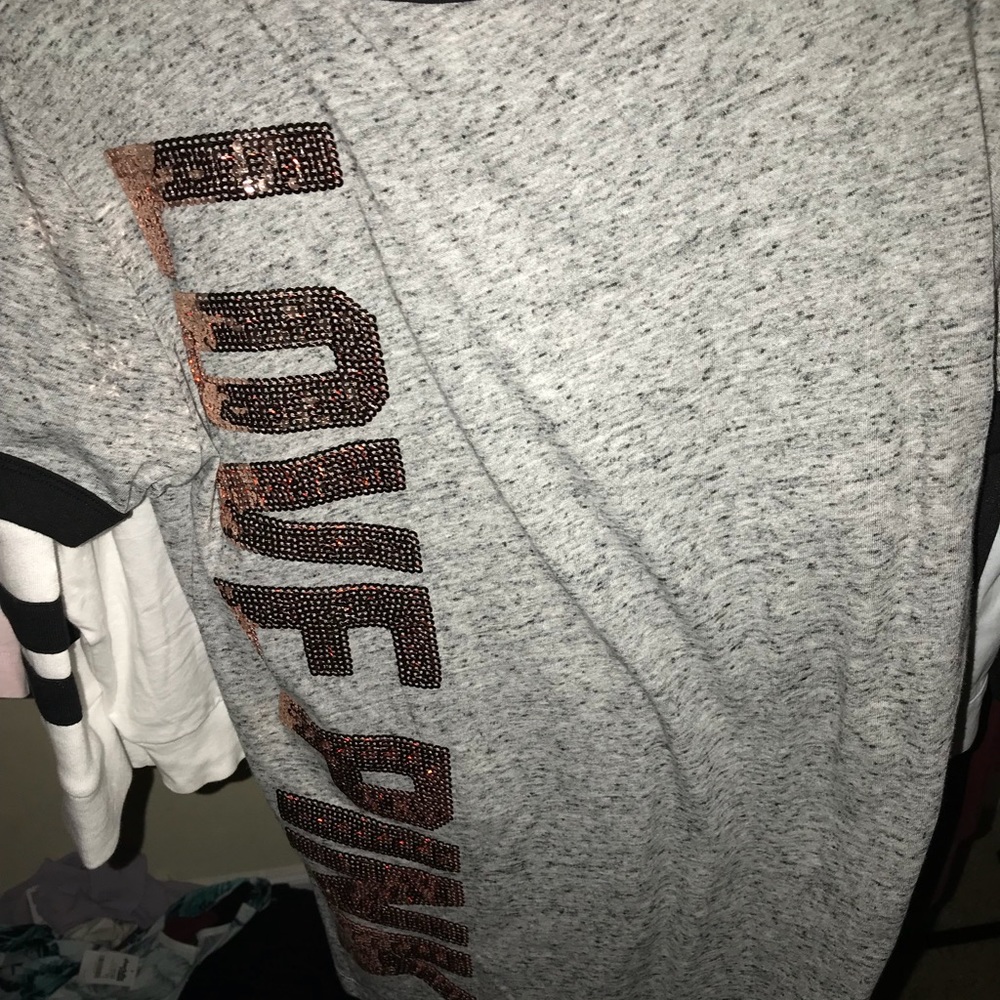 Nwt vs bling tee