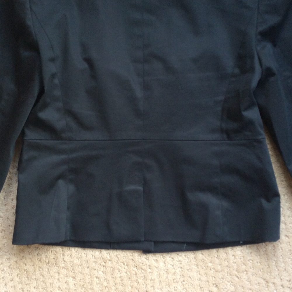 The Limited Fitted 3/4 Blazer - Picture 7 of 8
