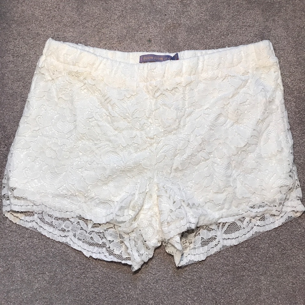 White floral high waisted shorts