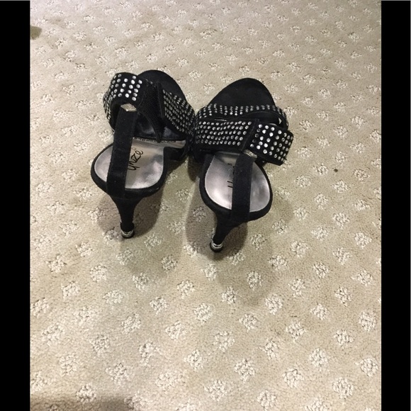 Shoes - Picture 4 of 4