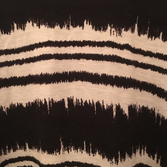 LulaRoe Randy - Picture 2 of 2