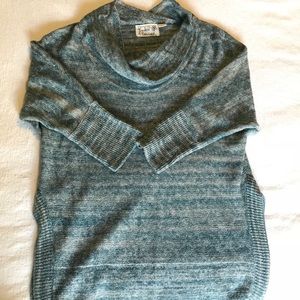 🌟🌟SALE🌟🌟 Anthropologie Brand Sweater