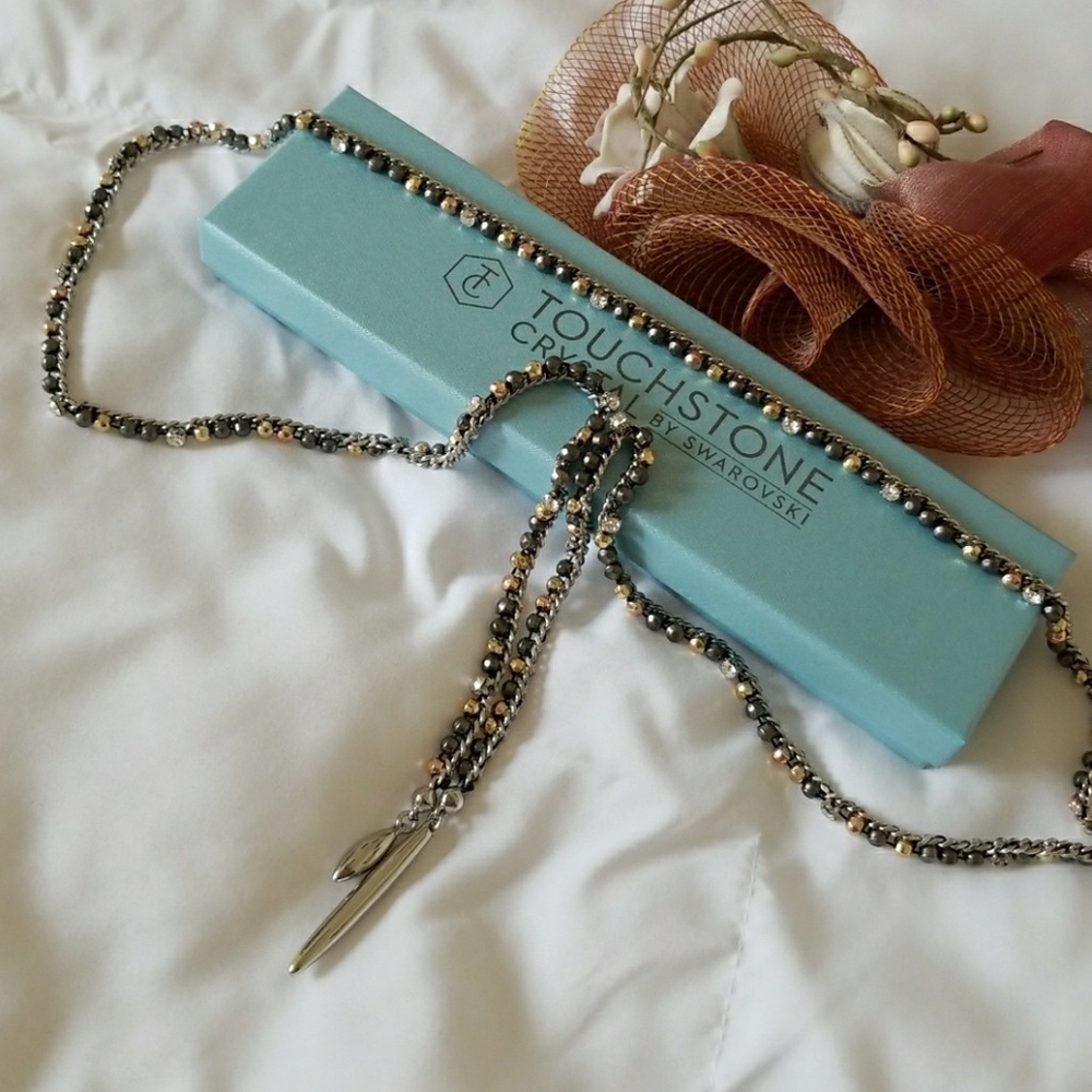 NWOT - Multi colored weighted open necklace