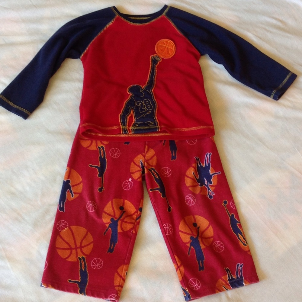 Carters Basketball Fleece pajama set size 2T