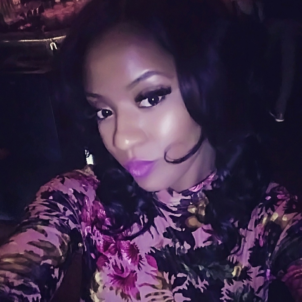 Meet your Posher, Paula