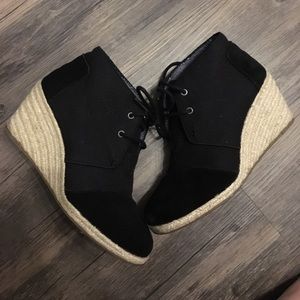 Black and tan TOMS booties! Size 6.5